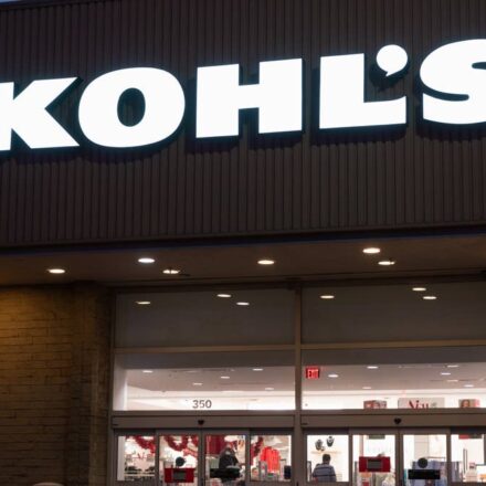 Kohl's adds a new way to shop, just in time for the holidays